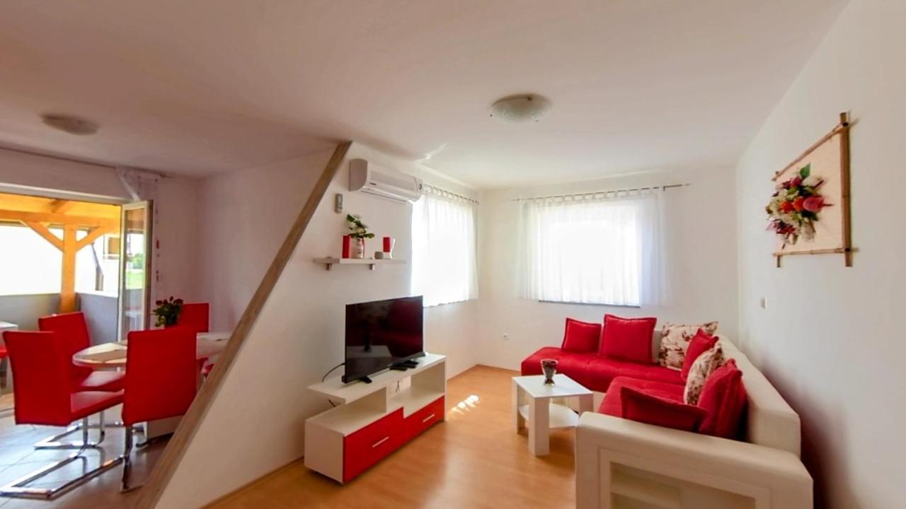 Apartments Dario Medulin Kültér fotó